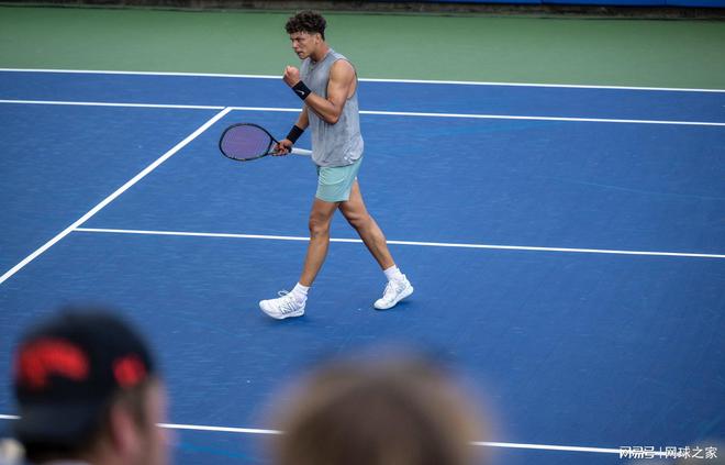 表明他们深 表明他们深